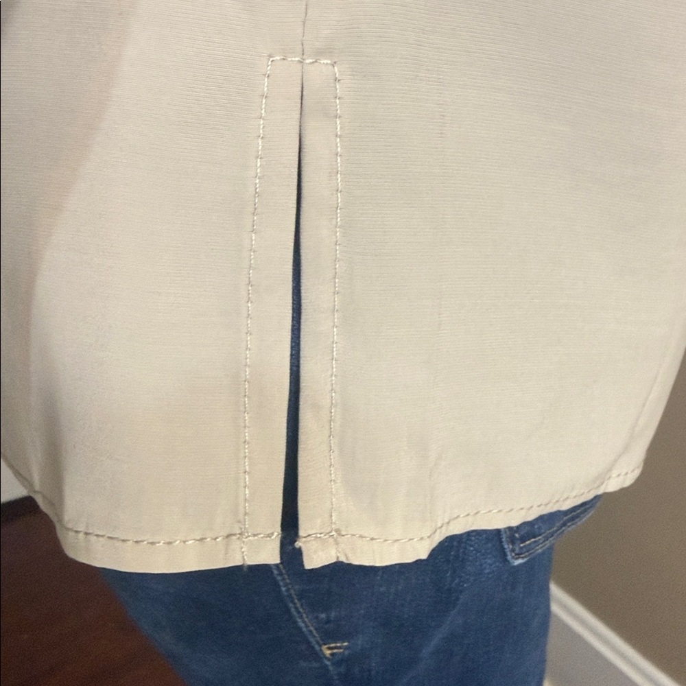 Max Studio Beige Button-Down Shirt NWT - Picture 4 of 11